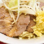 ラーメン二郎 - この日の豚