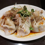 横浜 青葉餃子 - 紅油水餃子