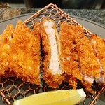 とんかつ マンジェ - 上ロースとんかつ（黒豚）