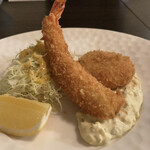 オオツカ - 海老フライ自家製タルタルソース1本¥380
      ずわいがにクリームコロッケ1個¥380