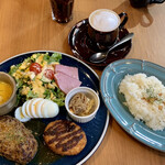 食器と喫茶 岩﨑珈琲店 - ハンバーグランチ