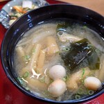 藤屋食堂 - 味噌汁アップ