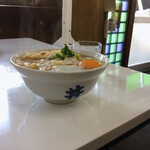 大井食堂 - うどん玉子入り 400円