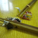 味処 つくし - 女性受けしそうな箸置き。