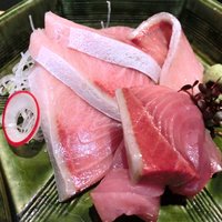 瓢嘻 西麻布店 - 島根天然鰤定食 980円 の島根天然鰤(ぶり)