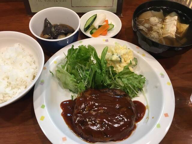 岩手・一関の居酒屋『おのでら』- おでんと地酒が楽しめる人気店