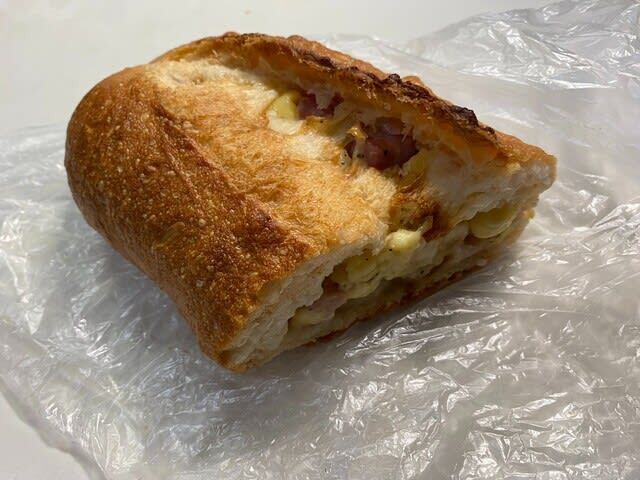 BLue Le （ぶるーる） - 次郎丸/パン | 食べログ