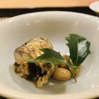 鎌倉 北じま - ①【先付】
                      大羽鰯の梅煮、大豆煮