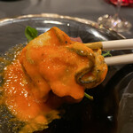 竜吟虎嘯 - PREMIUMオイスターと松阪牛ヒレのしゃぶしゃぶサンバルソース、台湾山椒