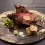 竜吟虎嘯 - 松阪牛ヒレの塊薪焼き、イタリアマルケ産黒トリュフと希少ビアンケットトリュフ