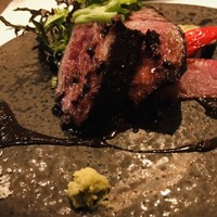 神戸牛炭火焼 ステーキ 銀座 Fun - 松坂牛の紀州備長炭の炭火焼き
                  　松坂牛A5等級サーロインステーキ