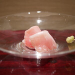 島津 - メジマグロ
      9kgの個体の塩〆