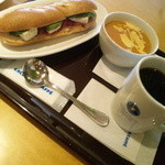 Ekuseru Shioru Kafe - コーンドビーフ・ドリップコーヒー・カニトマトスープ