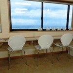 塩の駅　輪島塩 - 2011年9月訪問時撮影　海を見ながら食べられます。