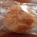 シャトレーゼ - 料理写真:ダブルシュークリーム