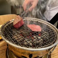 焼肉すどう 春吉 - 丁寧に焼いて下さいます
