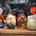 大八 - 店内から