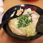 Ramen Hakke - とんこつ(久留米)　¥700　クーポン大盛　麺カタ 