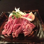 Samurai - 半生の豚肉に味付けをした『あたりめ』のような珍味です。酒のつまみに最高！お試しあれ！