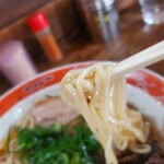 丸太小屋 - 麺は硬めがおすすめです。