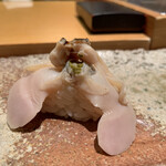 匠 進吾 - まさに充実の旨味の蛤。柔らかさ、そして最低限のツメが絶妙でとても好み。