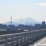 中華 ひのまる - 秋ヶ瀬橋からの富士山