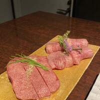 黒毛和牛焼肉 虎斑 北新地店 - 