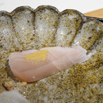 馳走 啐啄一十  - 「鰆(山口県産、5日寝かせ)、和辛子載せ」