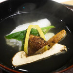 馳走 啐啄一十  - 「虎魚(広島県豊島産寝かせ無し)と
      松茸(長野県産)の
      利尻昆布&血合い抜き鮪節のお椀」