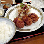 とんかつ ひのや - カニクリームコロッケ定食850円