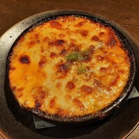 オービカ モッツァレラバー 梅田店 - オービカミートソースと水牛モッツァレラを使った、こんがりいい焼き色のトラディショナルラザニア