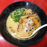 Miso Ramen Kuroishite Tsu Mandou - ニンニクみそパンチ　750円