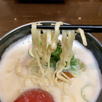 豚白湯創作麺処 友池 - 