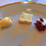 ミクニナゴヤ - チーズ3種