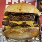 Wendy's - Big Bacon Cheddar Cheeseburger Triple♪