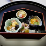 銀座 吉兆 - 慈姑、白魚、蛤、雲丹、松葉蟹、雲子、黄身酢、ジュレ
