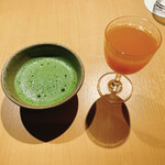富小路 やま岸 - 蜜柑ジュースと抹茶