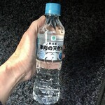 ファミリーマート - 津南天然水88円