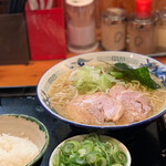 中華蕎麦 春馬 - 朝ラー（普）醤油700円に九条ねぎTP100円