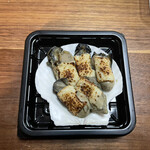 平塚商店 - 炙りチーズかき 881円