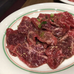 焼肉 鶯谷園 - 普通のロース