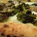 PIZZA SALVATORE CUOMO - （2012/12月）「サルシッチャとフリアリエッリ」アップ写真