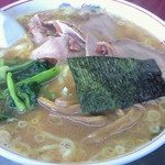 手打らーめん 勝龍 - ラーメン(680円)