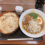 ひばり食堂 - ラーメンセットC（かつ丼）¥1100