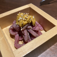 個室焼肉ITADAKI 町田 - 雲丹と黒毛和牛の升先付