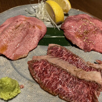 個室焼肉ITADAKI 町田 - 特上黒毛和牛ハラミ　氷温熟成タン　特上黒毛和牛タン
