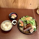 ジャム cafe 可鈴 - 【週替りランチ(1,050円/税込)】お料理が出揃いました。