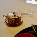 銀座 吉兆 - ポン酢は使わず味見だけする。当然、本物