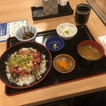 生本まぐろ へぎそば 炉端焼 魚然 - 