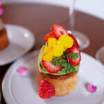 お茶とお花とモンブラン プランツ - 